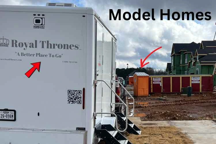 Royal Thrones restroom trailer