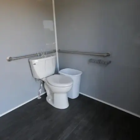 Royal Throne ADA Interior 2